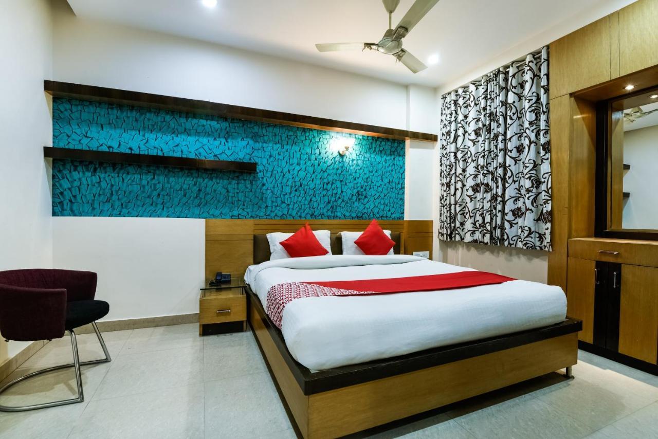 Oyo 30414 Hotel Us Residency Aurangabad  Экстерьер фото