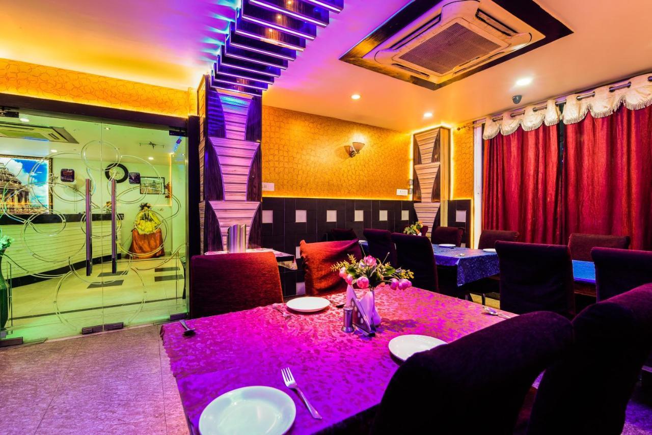 Oyo 30414 Hotel Us Residency Aurangabad  Экстерьер фото