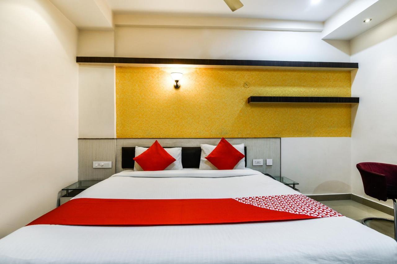 Oyo 30414 Hotel Us Residency Aurangabad  Экстерьер фото